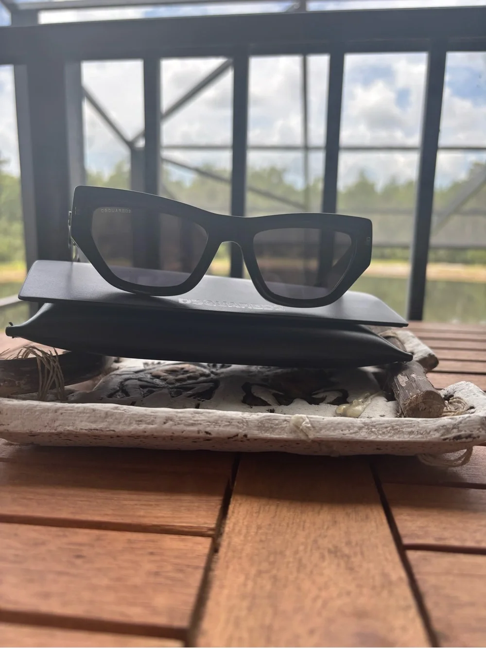 DSQUARED2 Black Oversized Cat-Eye Sunglasses